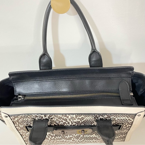 Coach | Swagger 21 Snakeskin Tote Bag - Picture 13 of 13